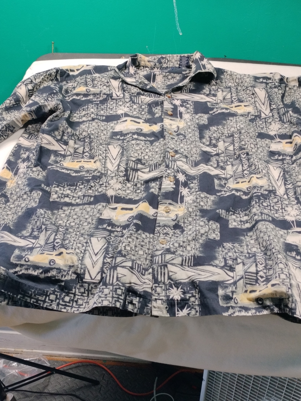 Harbor Bay Black and Cream Short-Sleeve Button-Down Shirt Size 2XLT. #33